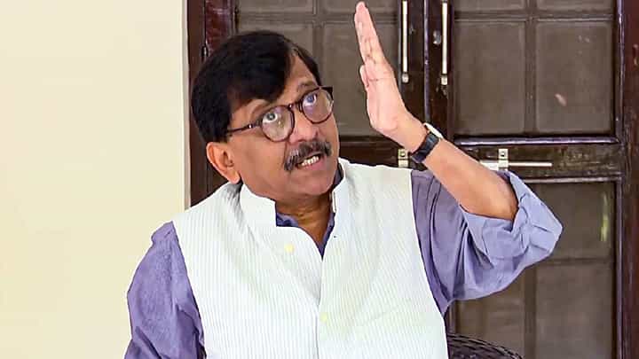 Maharashtra Election 2026 : हरामाचा पैसा वाटला जातोय, असं भाजपचाच मंत्री म्हणतोय... राऊतांचं महायुतीतील अनागोंदीवर भाष्य Maharashtra Election 2026 : हरामाचा पैसा वाटला जातोय, असं भाजपचाच मंत्री म्हणतोय... राऊतांचं महायुतीतील अनागोंदीवर भाष्य