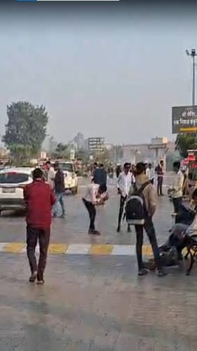 नवीन वर्षाच्या पहिल्याच दिवशी शेगावात रेकॉर्डब्रेक गर्दी.