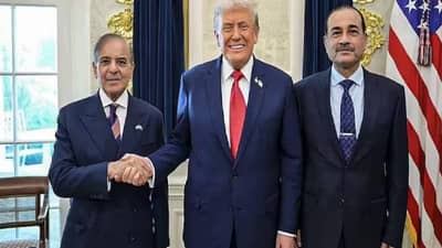 US-Pakistan : ट्रम्प यांच्या मागे-मागे करणाऱ्या शहबाज-मुनीर जोडीला महिन्याभरात दुसरा झटका, अमेरिकेने पाकिस्तानला लायकी दाखवली