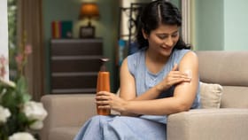 हिवाळ्यात त्वचेला तूप लावल्यामुळे नेमकं काय होते?.