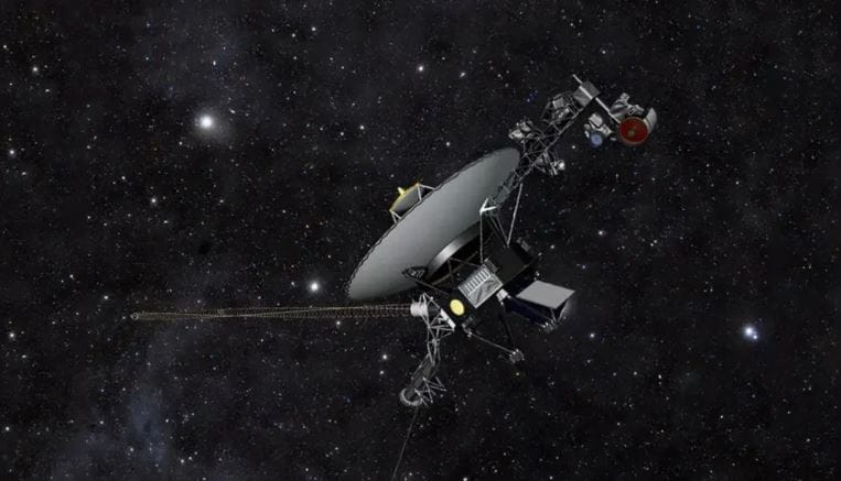 अगोदर सांगितल्याप्रमाणे अंतराळात गुरुत्वाकर्षण शक्ती नसते. तुमच्या हाडांच्या आणि स्नायूंच्या विकासासाठी या गुरुत्वाकर्षण शक्तीची फार गरज असते. मायक्रो ग्रॅव्हिटीमध्ये जन्मलेल्या मुलाला काही अडचणींचा सामना करावा लागू शकतो. 