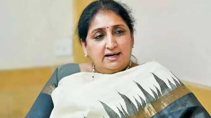 Sunetra Pawar | सुनेत्रा पवार यांची विधीमंडळ गटनेतेपदी निवड, थोड्याच वेळात शपथविधी Sunetra Pawar | सुनेत्रा पवार यांची विधीमंडळ गटनेतेपदी निवड, थोड्याच वेळात शपथविधी