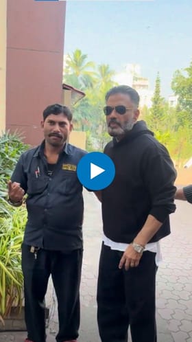 सुनील शेट्टी यांचे महापालिका निवडणुकीसाठी मतदान.