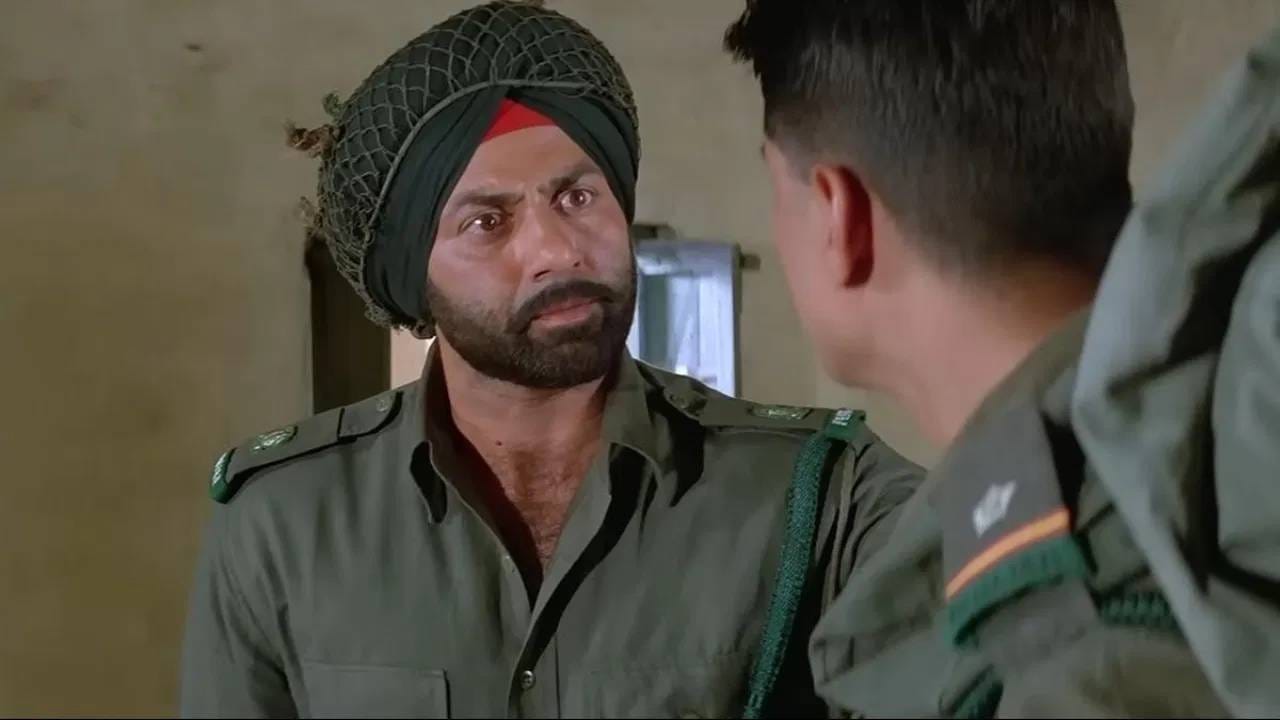 Sunny Deol Border Collection : सनी देओलचा समावेश बॉलिवूडच्या दिग्गजांमध्ये होतो. मागच्या 43 वर्षांपासून तो फिल्म इंडस्ट्रीत काम करतोय. आतापर्यंतच्या आपल्या करिअरमध्ये त्याने अनेक उत्तम चित्रपट इंडस्ट्री आणि प्रेक्षकांना दिले आहेत. बॉर्डर हा त्याच्या करिअरमधील शानदार चित्रपटापैकी एक आहे. 