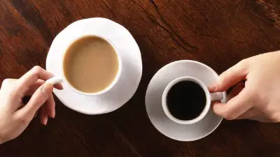 हिवाळ्यात जास्त चहा-कॉफी पित असाल तर सावधान... आरोग्यावर होतो गंभीर परिणाम