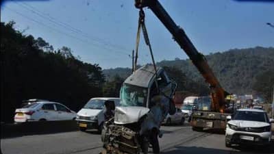 छातीत धस्स झालं..; ठाण्यातील गायमुख घाटात 14 वाहनं धडकली, थोडक्यात बचावला मराठी अभिनेता