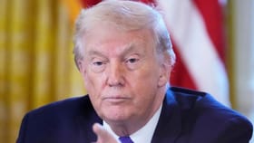 अमेरिकेमध्ये हाहाकार, 13 हजार विमानांची उड्डाणं रद्द, संपूर्ण देश..,.