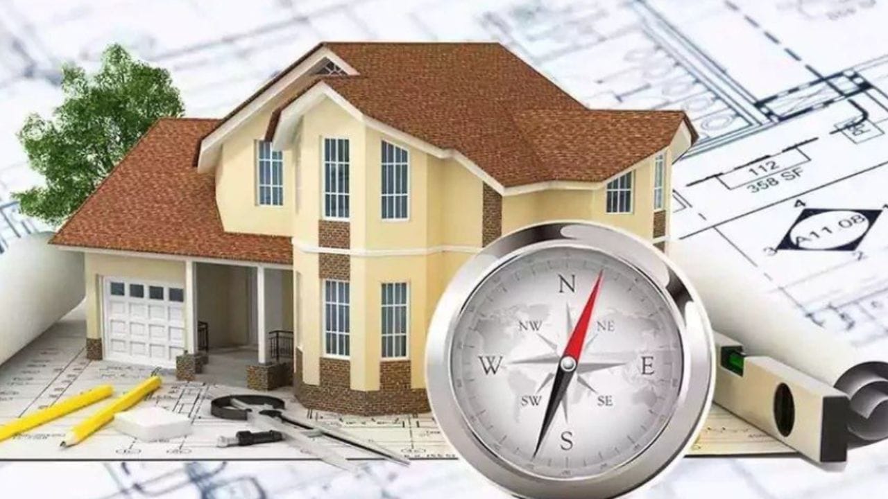 घरामध्ये घडणाऱ्या प्रत्येक लहान-मोठ्या गोष्टीचा आपल्या जीवनावर खोलवर परिणाम होत असतो. अनेकजण वास्तूशास्त्राला केवळ घराच्या दिशा किंवा खोल्यांच्या रचनेपुरते मर्यादित मानतात.