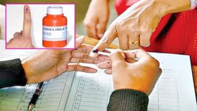 आधी दुबार मतदार, नंतर पाडू मशीन अन् आता शाईऐवजी... निवडणूक आयोगाचा.