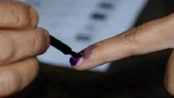 BMC Election 2026 : 15 जानेवारीला सार्वजनिक सुट्टी जाहीर, मतदानाच्या दिवशी कुणाला मिळणार रजा?