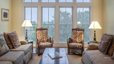 तुमच्या घरात किती खिडक्या आहेत आणि किती खिडक्या असणं शुभ? शास्त्रानुसार या चुका कधीच करु नका