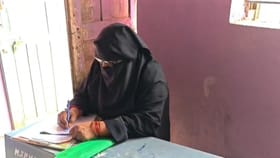 हिंगोलीमध्ये 61 वर्षांच्या आजींनी दिली दहावीची परीक्षा.