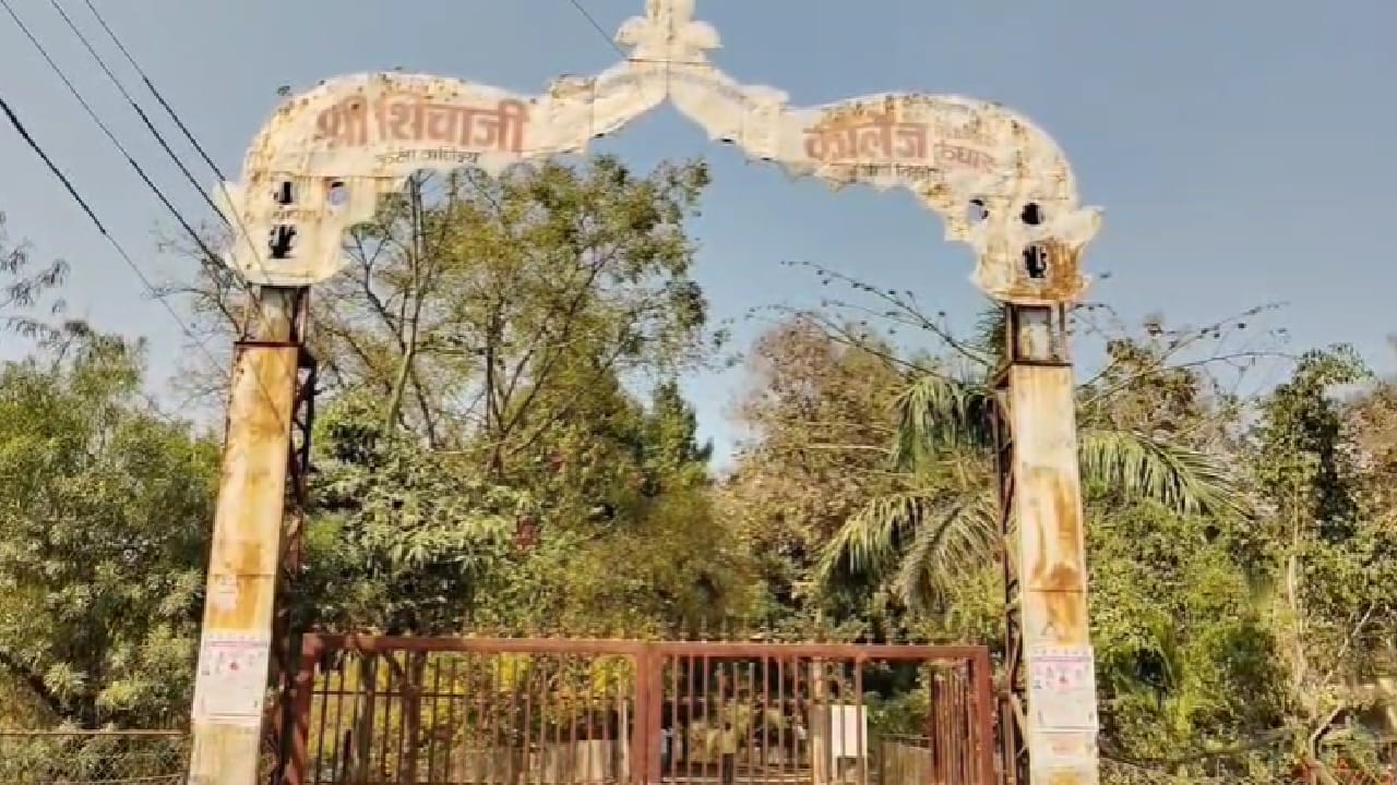 सूरजने पाचवीपर्यंतचे शिक्षण गाडेगावात पूर्ण केले. पुढे शिक्षणासाठी तो नांदेड शहरातील अपंग शाळेत गेला. जिथे त्याने सातवीपर्यंत शिक्षण घेतले. त्यानंतर डोंगरगाव येथील अपंग शाळेत शिक्षण घेत दहावीपर्यंतचा टप्पा पूर्ण केला. दहावीच्या परीक्षेत सूरजने 64 टक्के गुण मिळवत आपली गुणवत्ता सिद्ध केली.