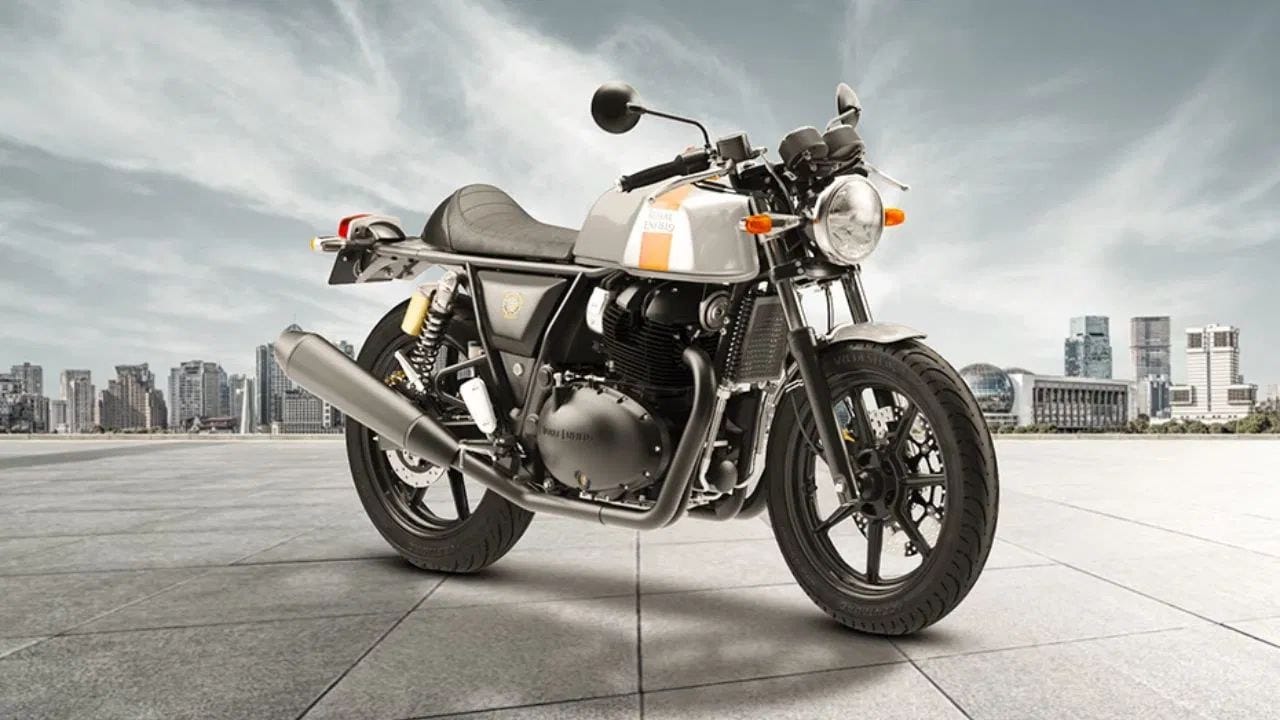 रॉयल एनफिल्ड कॉन्टिनेंटल जीटी 650 ते 648 सीसी क्षमतेचे पॅरलल ट्विन-सिलेंडर, एअर-ऑईल कूल्ड इंजिन लावण्यात आले आहे. हे इंजिन 46.80 हॉर्सपॉवर आणि 52.3 एनएमचा टॉर्क जनरेट करते. याचा कमाल वेग 120 किमी प्रती तास आहे.या मोटर सायकलची किंमत 3.53 लाख रुपयांपासून (एक्स-शोरूम) सुरु होते.