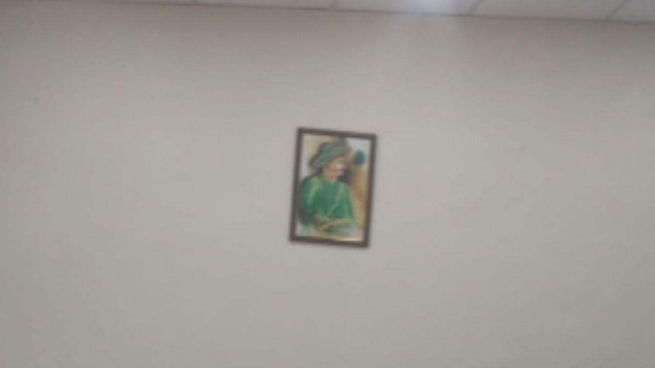 दरम्यान शान -ए हिंद  निहाल अहमद यांनी उपमहापौरपदाचा कार्यभार स्विकारताच आपल्या दालनात टिपू सुलतान यांचं छायाचित्र लावलं आहे, त्यामुळे आता मोठ्या वादाला तोंड फुटण्याची शक्यता आहे. 