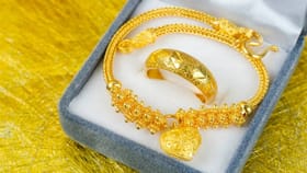 आज तर हद्दच झाली.. चांदी 15 हजार रुपयांनी आणि सोनं चक्क.. आजचे दर ?.