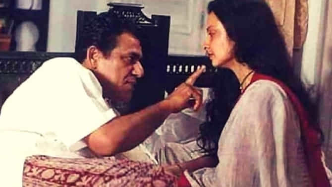 बॉलिवूडचा सर्वात जास्त बोल्ड चित्रपट, पाहण्यासाठी थिएटर बाहेर रांगेत लागायचे लोक, ज्याने इंडस्ट्री हादरवली होती