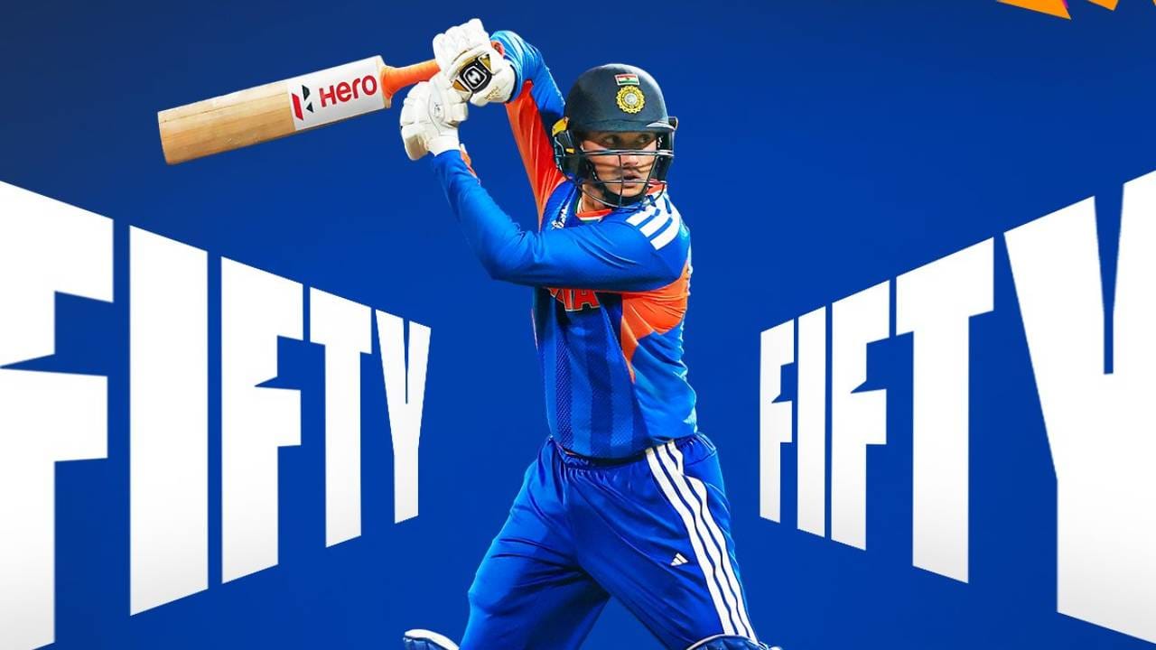 अभिषेक शर्माने 30 चेंडूत 55 धावा केल्या. यावेळी त्याचा स्ट्राईक रेट हा 183.33चा होता. टी20 आंतरराष्ट्रीय क्रिकेटमधील त्याचं नववं अर्धशतक होतं. त्याने टी20 वर्ल्डकप स्पर्धेत पहिलं अर्धशतक ठोकत एक कारनामा केला आहे. (Photo: BCCI Twitter)