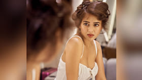 दुबई-गोवानंतर या टीव्ही अभिनेत्रीने मुंबईत घेतलं अलिशान घर, किंमत ऐकून.