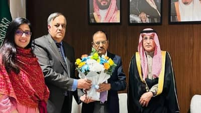Ajit Doval : युद्धाची स्थिती, प्रचंड तणाव, भारताचे खरे धुरंधर NSA अजित डोवाल महत्वाच्या मिशनवर