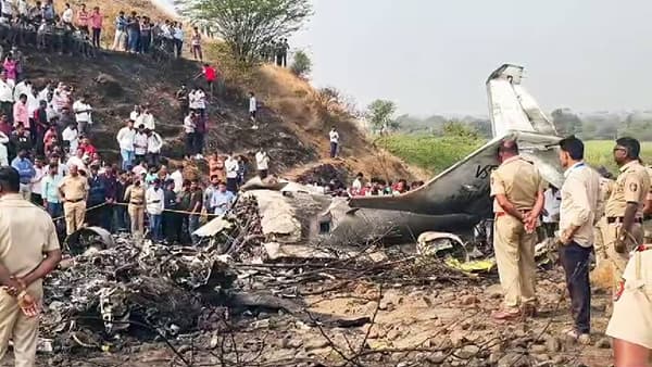 अजित पवार यांच्या विमान अपघाताबद्दल धक्कादायक माहिती, थेट मोठा संशय, दोन्ही पायलट आता...
