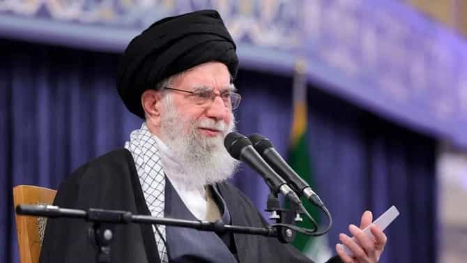 Iran-Israel War : खामेनेईच्या हातात काही तास, शेवटचा चान्स, नाही तर आज रात्री इराणमध्ये काहीतरी भयंकर घडणार