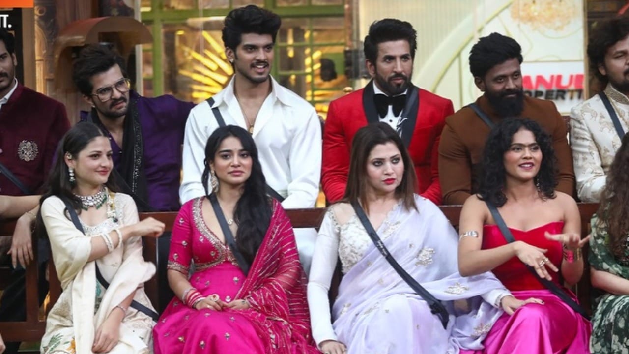 छोट्या पडद्यावरील सर्वाधिक चर्चेत जाणारा आणि तितकाच वादग्रस्त शो म्हणजे बिग बॉस मराठी. या शोमधील स्पर्धकांइतकीच त्यातील एका भारदस्त आणि करारी आवाजाची चर्चा असते.