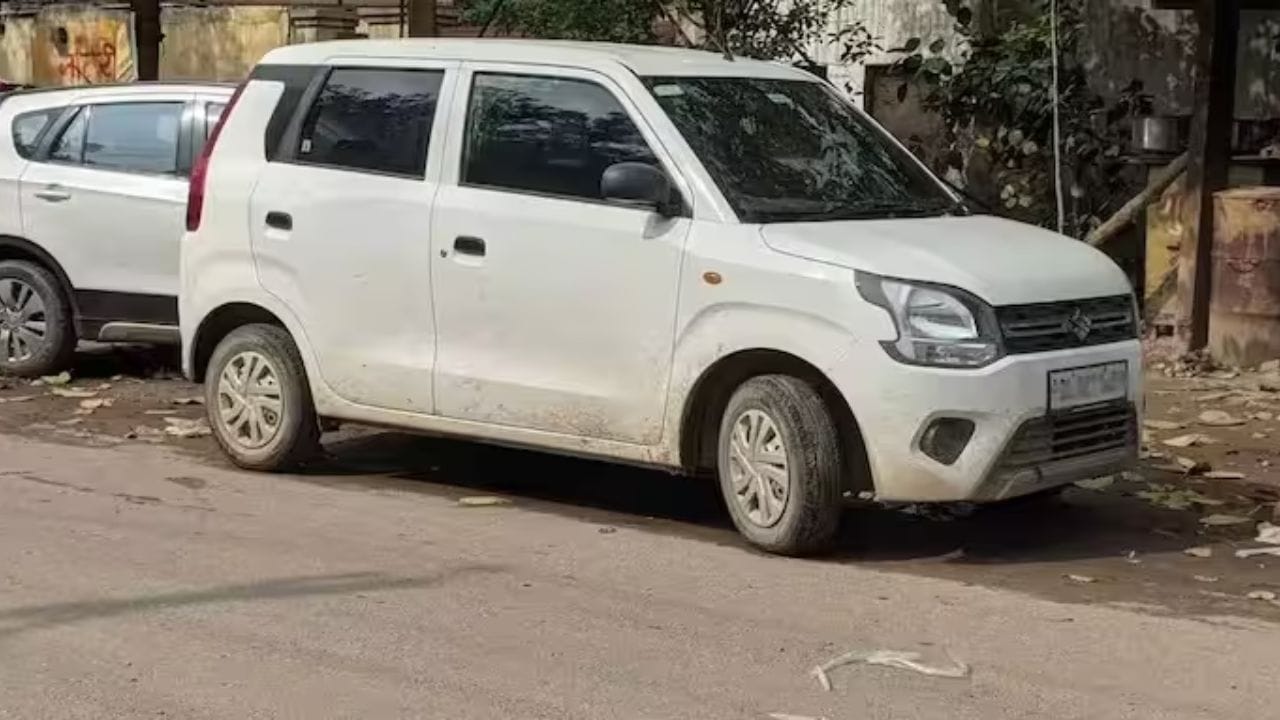 कारच्या काचांना काळी फिल्म लावण्यासाठी काही विशेष परवानगी मिळते का? याबाबत काही नियम आहेत का ? काय आहेत याबाबतचे नियम हे पाहूयात... 