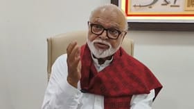 विमानात बसलो, दोन्ही इंजिन सुरु झाले अन् अचानक... छगन भुजबळांसोबत काय.