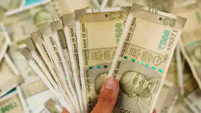 सरकारी कर्मचाऱ्यांसाठी आनंदाची बातमी! महागाई भत्त्यात मोठी वाढ