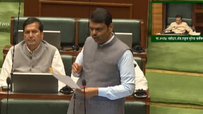 ठरलं! शेतकरी कर्जमाफीबाबत सर्वात मोठी अपडेट, देवेंद्र फडणवीसांनी दिली सभागृहातच खुशखबर