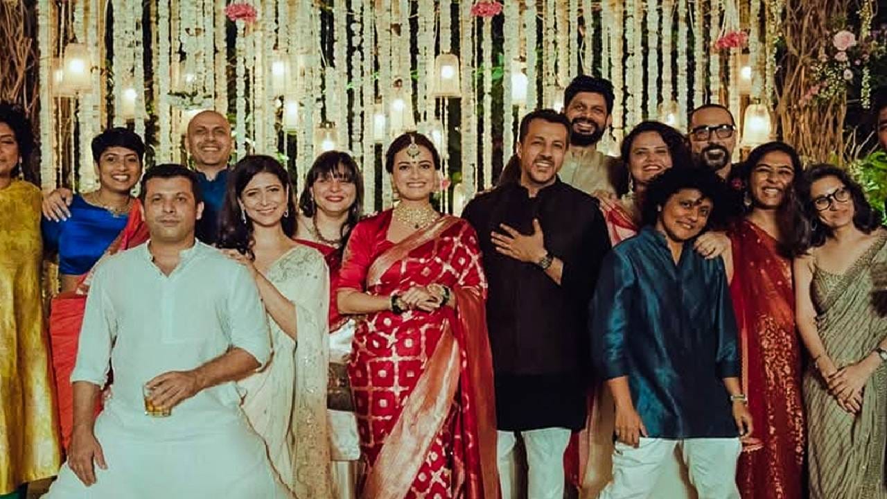 वैभवच्या आधी दियाने साहिल संघाशी 2014 मध्ये लग्न केलं होतं. परंतु 2019 मध्ये त्यांनी घटस्फोट घेतला. परस्पर संमतीने त्यांनी विभक्त होण्याचा निर्णय घेतला होता. त्यानंतर दोन वर्षांनी दियाने वैभवशी लग्न केलं. 
