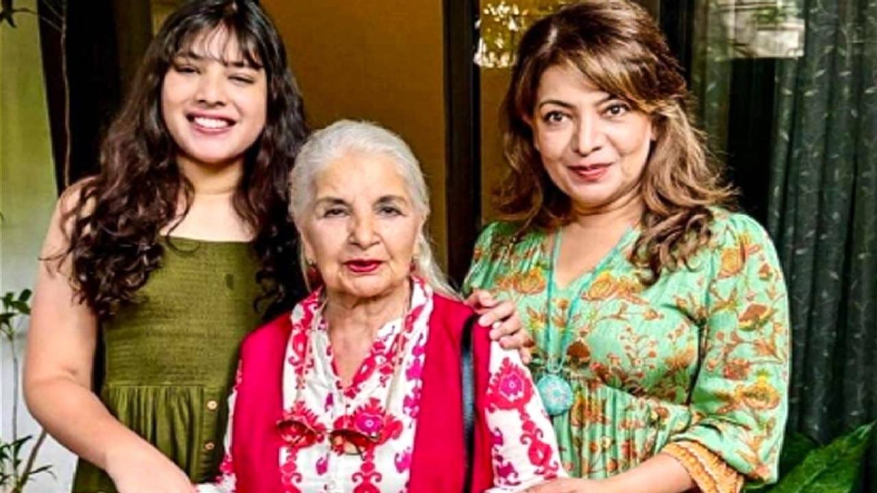 टेलिव्हिजन आणि बॉलिवूड अभिनेत्री दिव्या सेठनेही तिच्या मुलीला गमावलं होतं. तिची मुलगी मिहिका शाहने वयाच्या 20 व्या वर्षी या जगाचा अखेरचा निरोप घेतला होता. मिहिकाला ताप असताना हृदयविकाराचा तीव्र झटका आला होता आणि त्यातच तिने आपले प्राण गमावले होते. 
