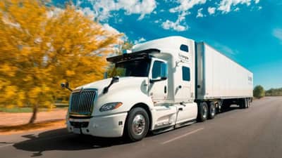 विश्रांतीची गरज नाही, पगाराची कटकट नाही; लवकरच बाजारात येणार ड्रायव्हरलेस ट्रक, खास काय?