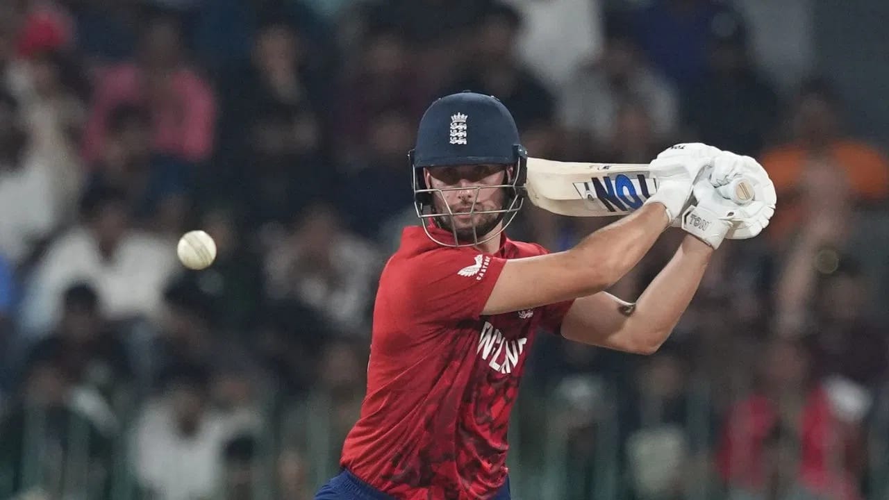 विलने यासह आणखी एक मोठा विक्रम आपल्या नावावर केला आहे. विल इंग्लंडसाठी सर्वाधिक वेळा प्लेअर ऑफ द मॅच पुरस्कार जिंकणारा पहिला खेळाडू ठरला आहे. विलने याबाबत केविन पीटरसन, ल्यूक राईट, जोस बटलर आणि आदिल रशीद या चौघांना मागे टाकलं आहे. या चौघांनी 3 वेळा सामनावीर पुरस्कार जिंकला आहे. (Photo Credit : PTI) 