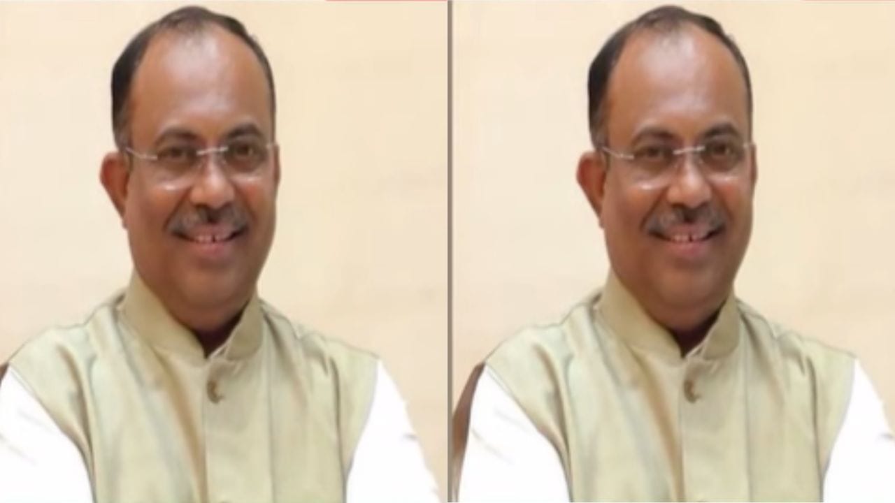 Ganesh Khankar : अखेर भाजपचा गटनेता ठरला! गणेश खणकरांची वर्णी Ganesh Khankar : अखेर भाजपचा गटनेता ठरला! गणेश खणकरांची वर्णी