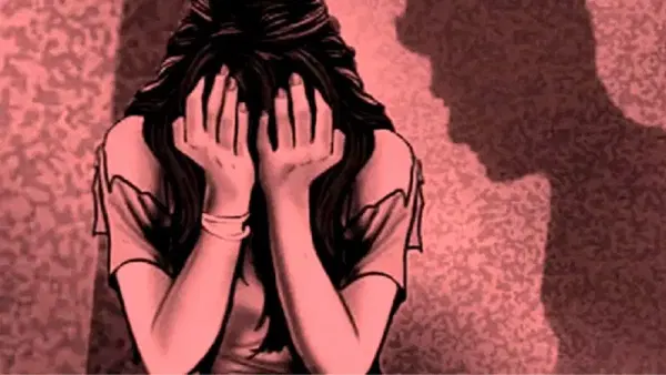 तब्बल 5 शिक्षक बनले हैवान, 13 वर्षीय विद्यार्थिनीचे शाळेतच तोडले लचके; हादरवून टाकणारी घटना समोर!