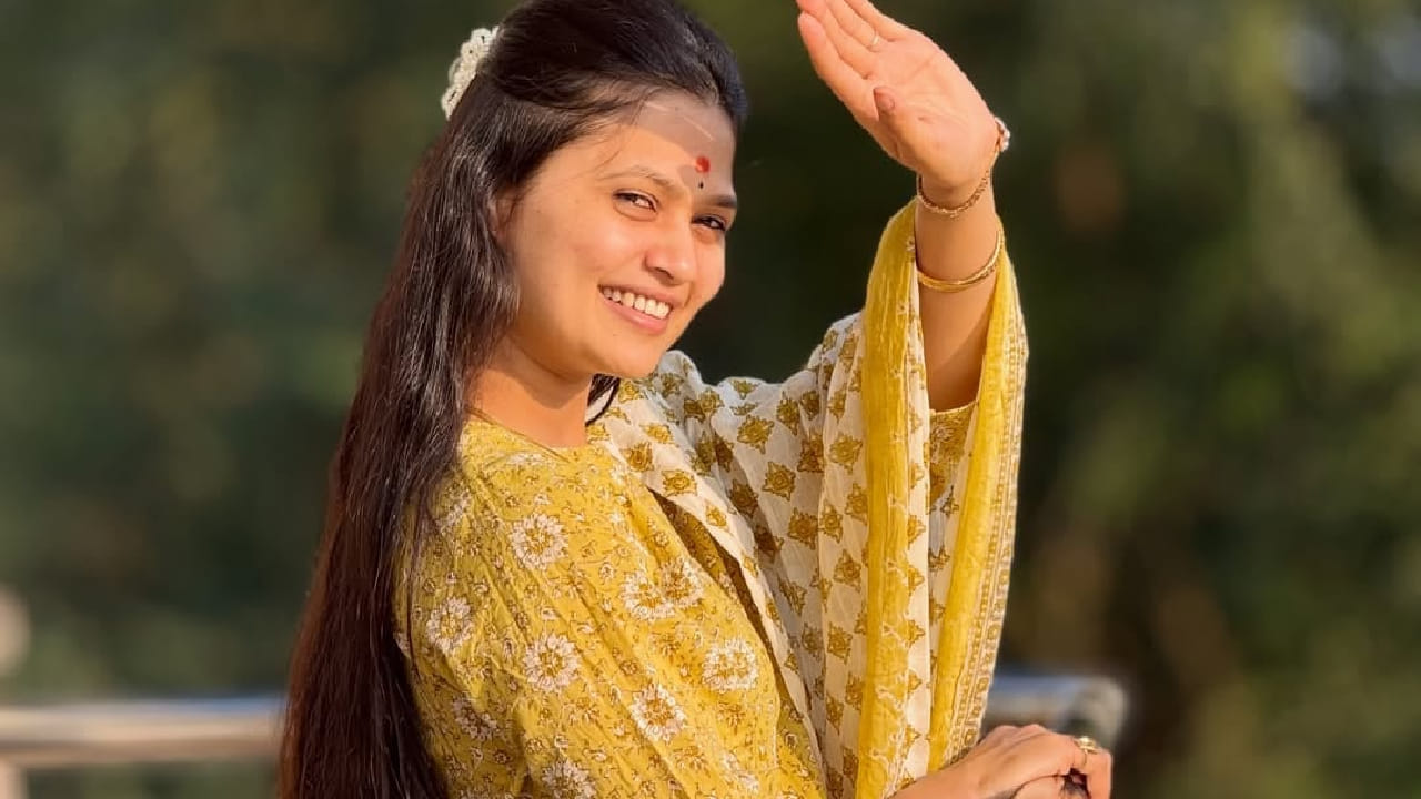 ओंकार आणि गौतमी यांचं गच्ची हे नवं गाणं अलीकडेच सारेगामा मराठीच्या यूट्यूब चॅनेलवर प्रदर्शित झालं आहे. रिलीज होताच या गाण्याने सोशल मीडियावर जोरदार चर्चा निर्माण केली आहे. 