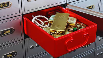 बँकेत देखील सोनं सुरक्षित नाही, समोर आलेल्या घटनेने देश हादरला, नेमकं काय घडलं?