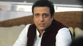 गोविंदा दिवाळखोरीत? घर गहाण, पैशांसाठी शाळांमध्ये करतोय डान्स.