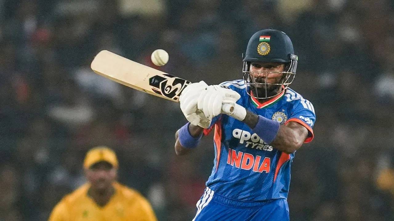 IND vs SA : हार्दिक पंड्याने परफेक्ट शॉट चुकीच्या ठिकाणी मारला, Super-8 च्या पहिल्या मॅच आधीच टीम इंडियाला धक्का IND vs SA : हार्दिक पंड्याने परफेक्ट शॉट चुकीच्या ठिकाणी मारला, Super-8 च्या पहिल्या मॅच आधीच टीम इंडियाला धक्का