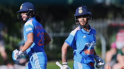 AUS vs IND : कॅप्टन हरमनप्रीत कौर-प्रतिका रावलचं अर्धशतक, ऑस्ट्रेलियासमोर 252 धावांचं आव्हान, टीम इंडिया जिंकणार?