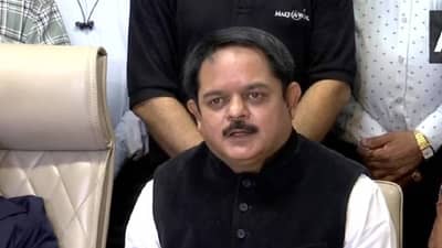 गुजरातमध्ये मराठी माणसाची हवा, थेट अकोल्याचे पुत्र संदीप सांगळे आता गुजरातचे नवे मुख्य निवडणूक आयुक्त, ऐन...