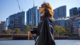 18 व्या वर्षी पहिलं लग्न, 3 मुलं अन् घटस्फोट, 43 व्या वर्षी दुसरं लग्न.