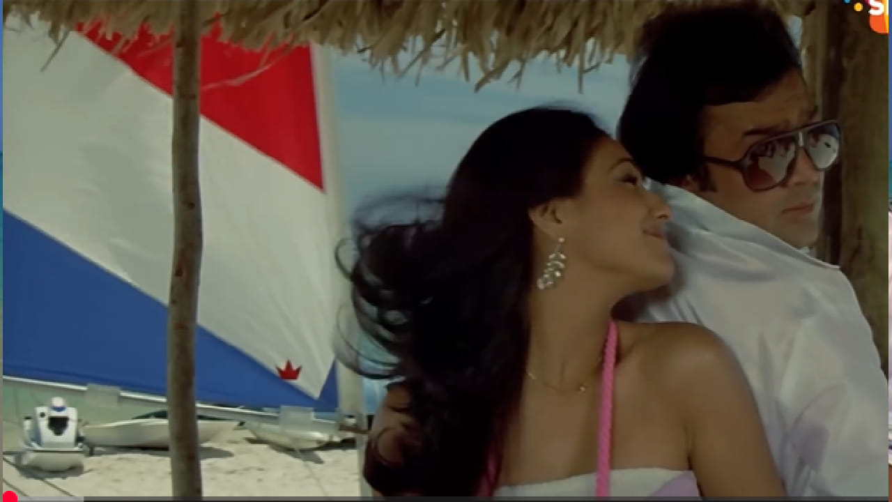  हे गाणं बॉलिवूडचे सुपरस्टार राजेश खन्ना आणि लोकप्रिय अभिनेत्री टीना मुनीम यांच्यावर चित्रित करण्यात आलं होतं. दोघांची केमिस्ट्री आणि गाण्यातील भावनात्मक सादरीकरण यामुळे हे गाणं आणखी लक्षात राहणारं ठरलं. राजेश खन्नांचा रोमँटिक अंदाज आणि टीना मुनीमचा साधेपणाने या गाण्याला वेगळीच उंची दिली.