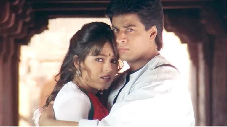 महिमा चौधरीचा डार्क चॉकलेट हा शेवटचा चित्रपट होता. तिच्या लव्ह लाईफबद्दल बोलायचे झाले तर 2000 साली ती टेनिसपटू लियांडर पेसच्या प्रेमात पडली होती. दोघेही लग्न करणार होते. परंतु लियांडर पेस याचे रिया पिल्लई हिच्यासोबत अफेअर असल्याचे समजताच तिने लियांडरसोबतचे आपले नाते तोडले. 