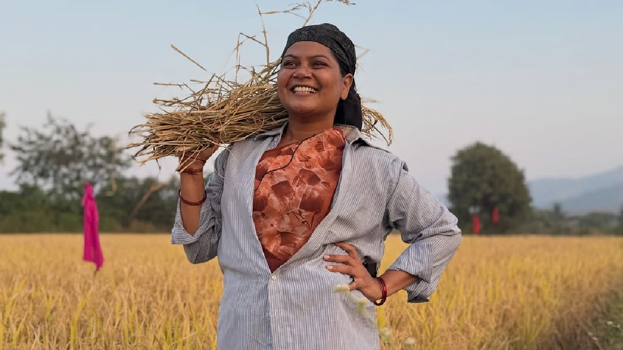 तिचा अभिनयाचे लाखो चाहते आहेत. तिचा सोशल मीडियावर देखील मोठा चाहता वर्ग आहे. सध्या तिचा हा लूक प्रचंड व्हायरल होत आहे. 