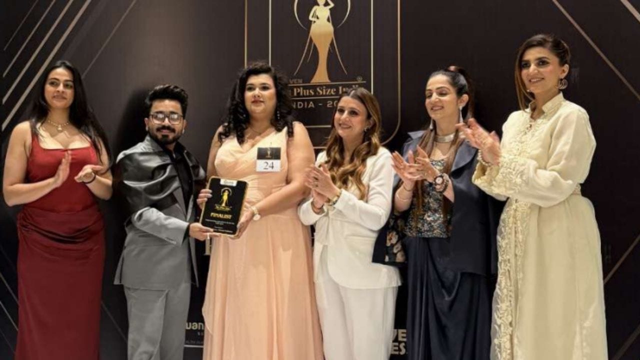 चंदीगड येथील प्रतिष्ठित हॉलिडे इन हॉटेलमध्ये हरदीप अरोरा यांनी नुकत्याच आयोजित केलेल्या मावेन मिस इंडिया प्लस 2025 च्या ग्रँड फिनालेमध्ये शहरातील कन्या मानसी वर्मा हिने उल्लेखनीय यश मिळवले. 