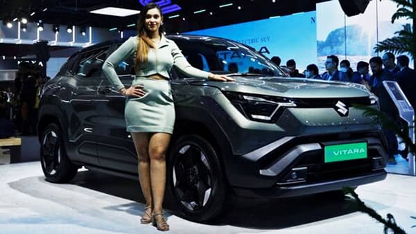 मारुती सुझुकीच्या इलेक्ट्रिक SUV ई-विटाराची कधी मिळणार डिलिव्हरी? जाणून घ्या