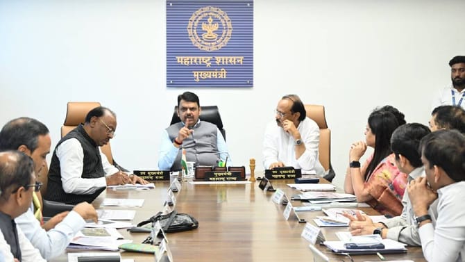 अजित पवारांच्या विमान अपघाताच्या आदल्या दिवशी बैठक काय घडले? देवेंद्र